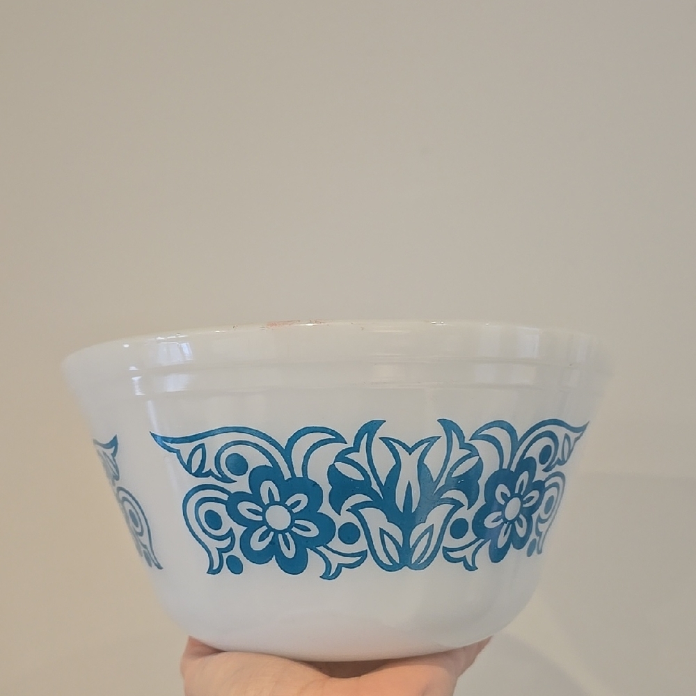 Vintage Federal Glass Turquoise Teal Blue Tulip Bowl 8" Made in USA Milk Glass